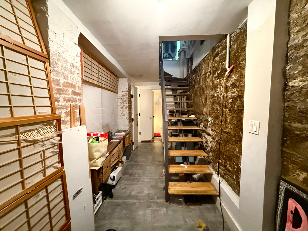 481 Evergreen Avenue - Photo 8