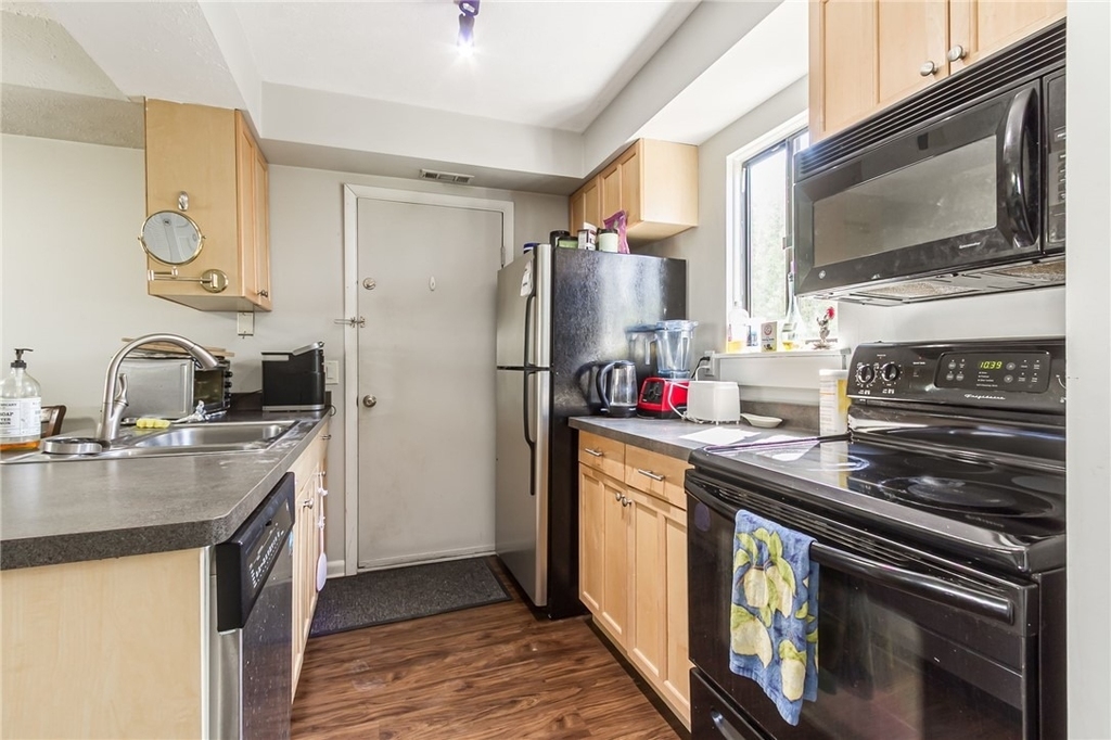 644 Eastbrooke Lane - Photo 9