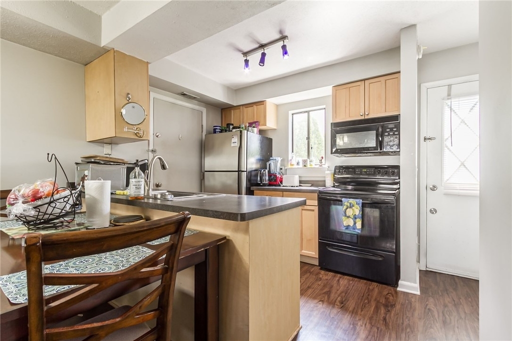 644 Eastbrooke Lane - Photo 8