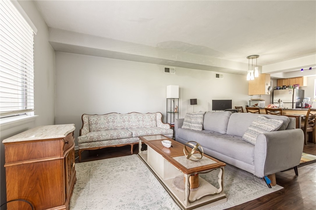 644 Eastbrooke Lane - Photo 4