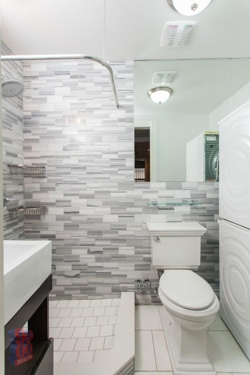 345 West 53rd Street - Photo 5