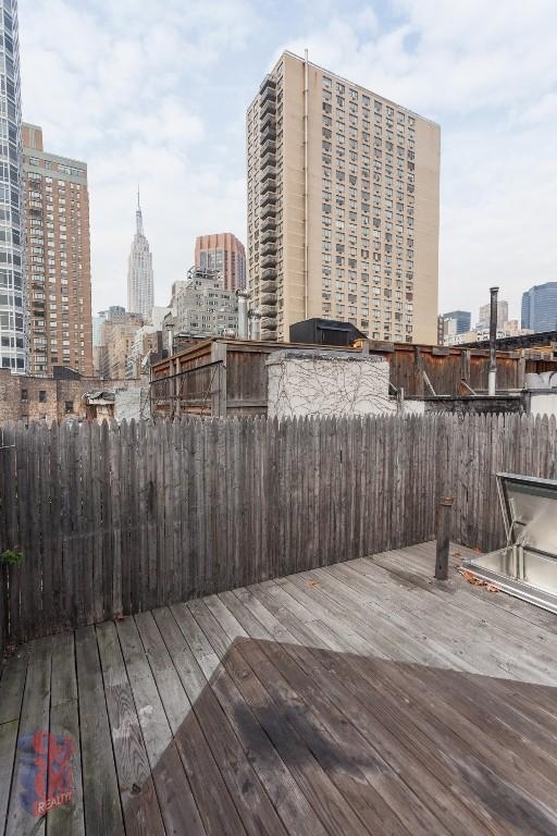 230 East 32nd Street - Photo 1
