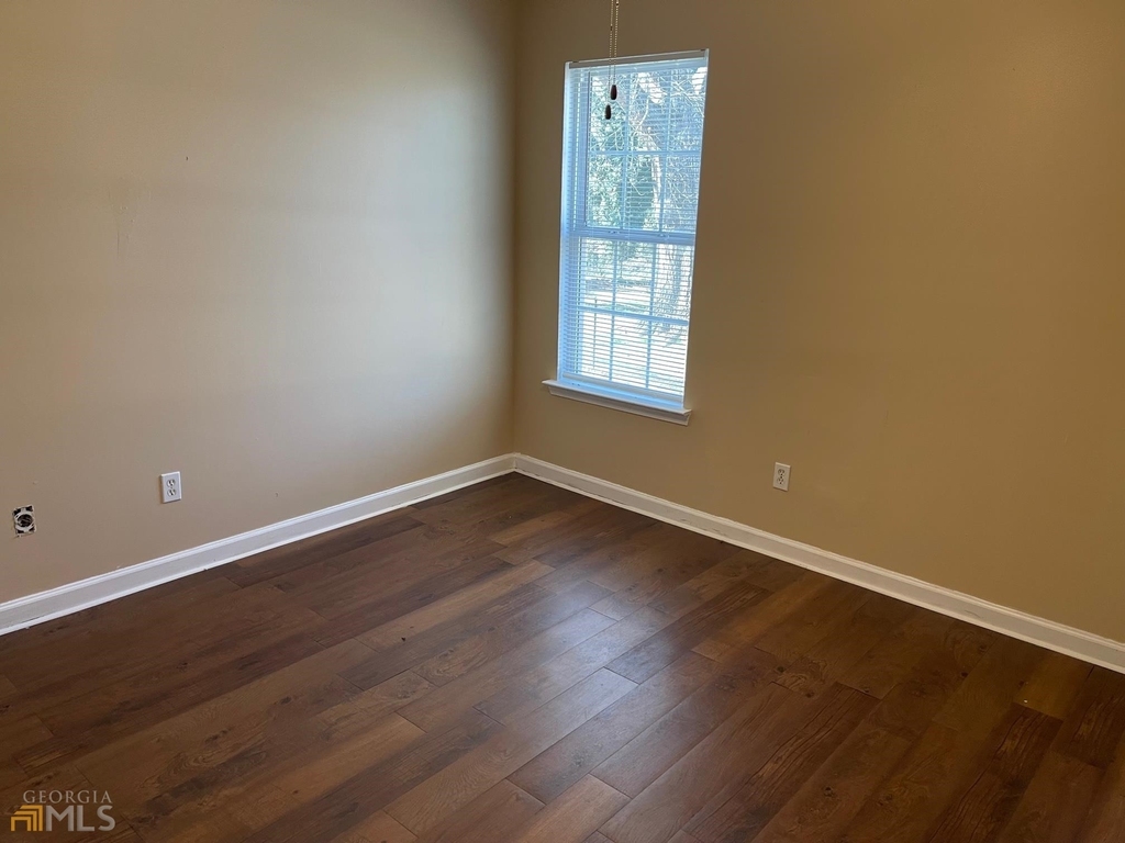 440 Woodlawn Avenue Nw - Photo 4
