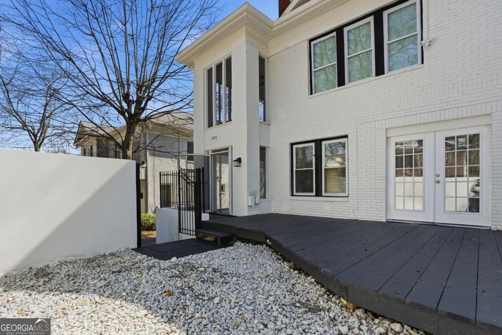 393 8th Street Ne - Photo 28
