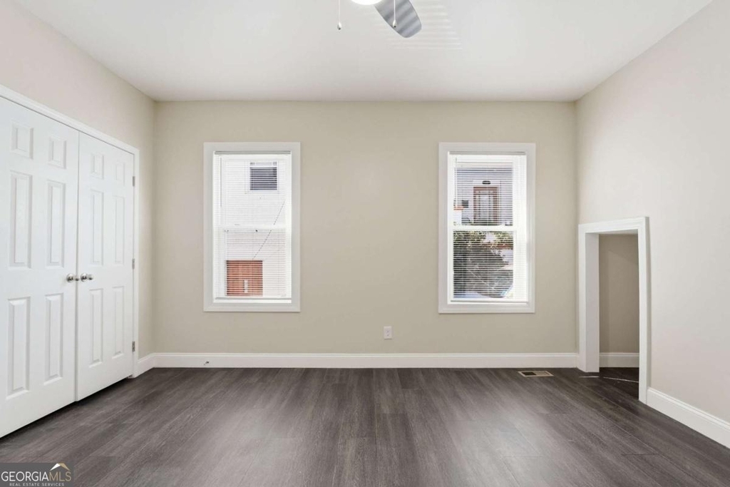 393 8th Street Ne - Photo 14