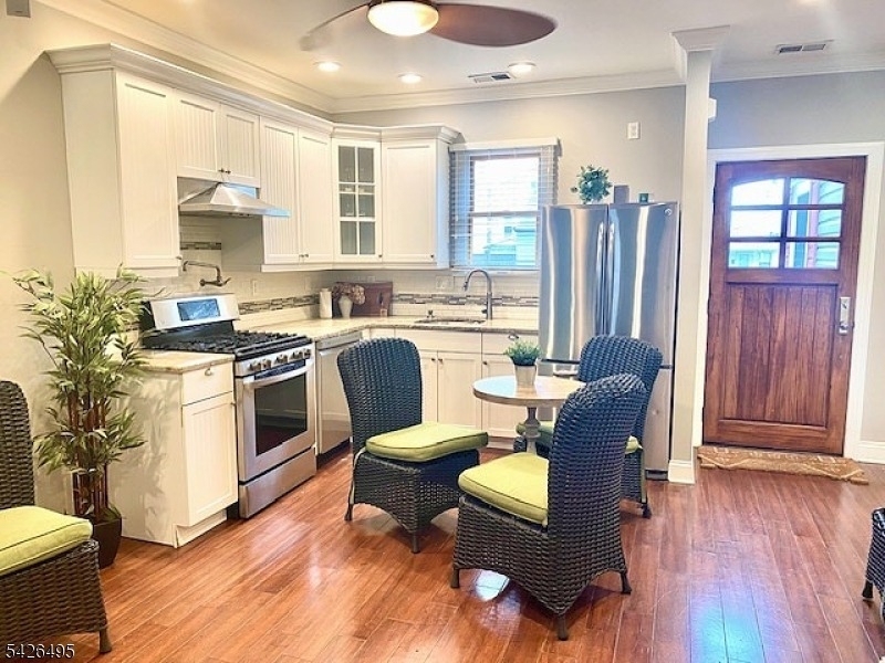 217 Newark Ave - Photo 10