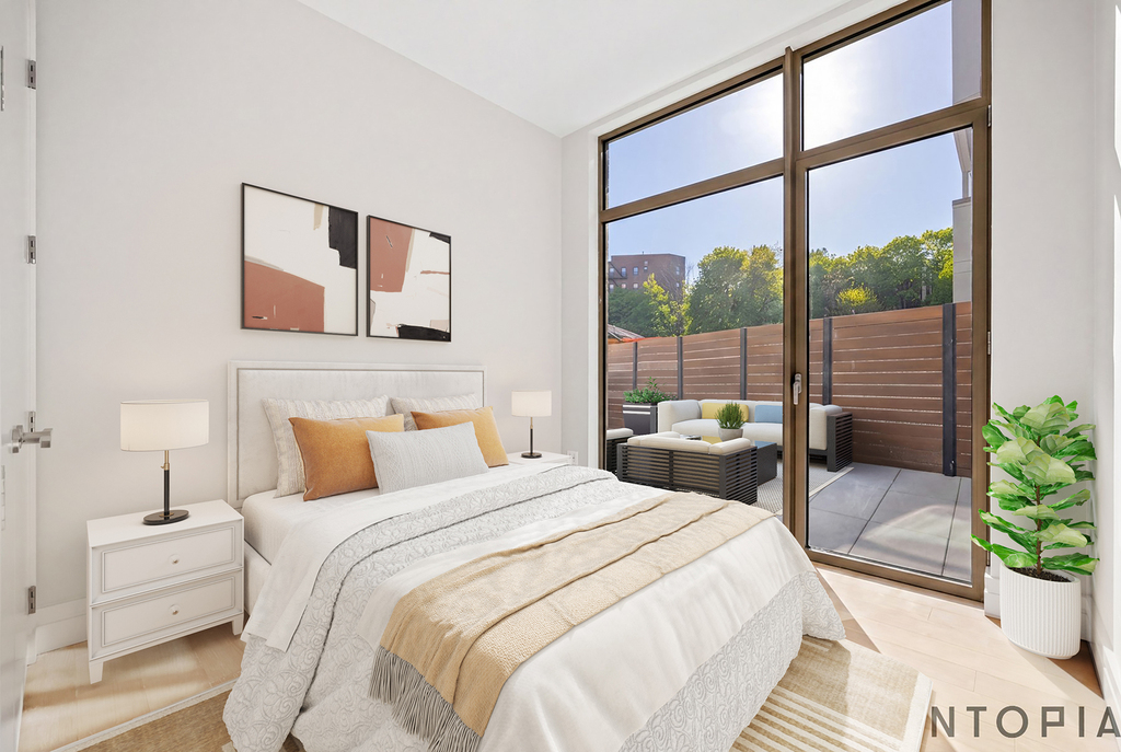 960 Franklin Avenue - Photo 4