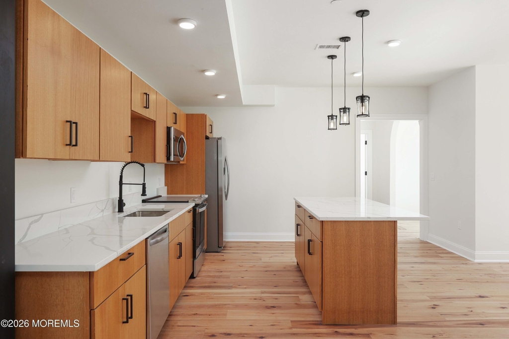 179 Chelsea Avenue - Photo 12