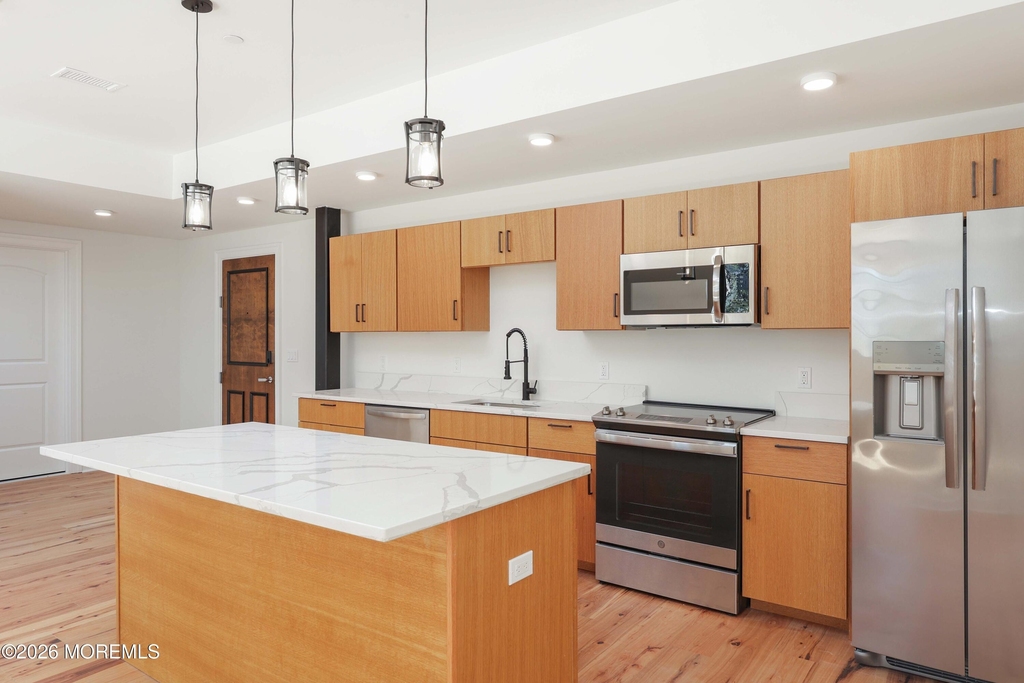 179 Chelsea Avenue - Photo 14