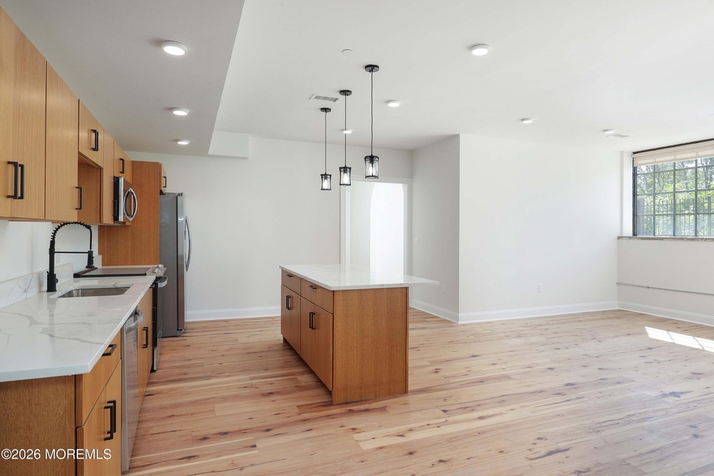 179 Chelsea Avenue - Photo 11