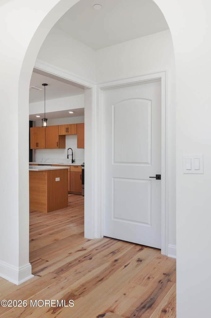 179 Chelsea Avenue - Photo 4
