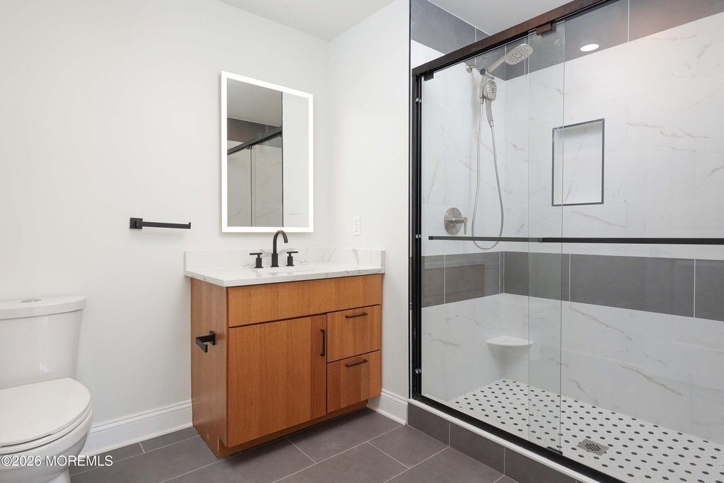 179 Chelsea Avenue - Photo 8