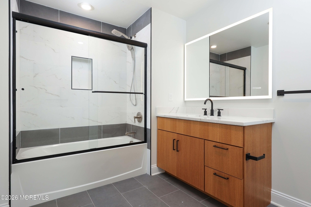 179 Chelsea Avenue - Photo 10