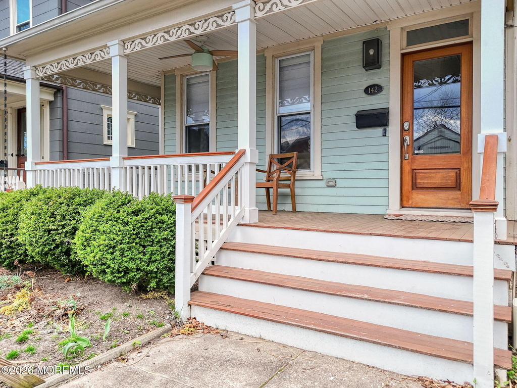 142 Heck Avenue - Photo 2