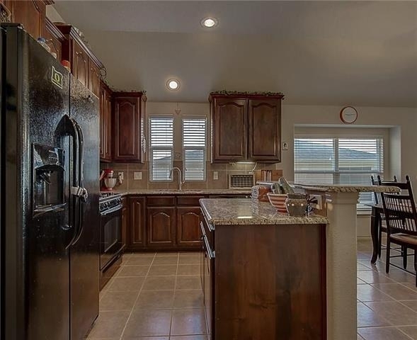 5009 Holliday Drive - Photo 8
