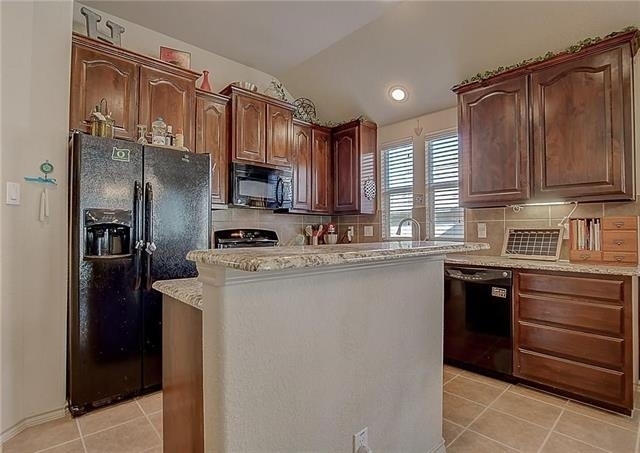 5009 Holliday Drive - Photo 9