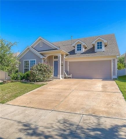 5009 Holliday Drive - Photo 1