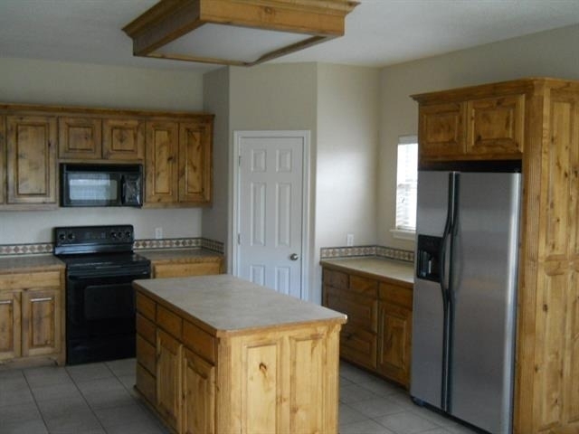 202 Ruger Street - Photo 3