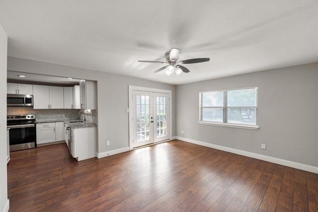207 E Harwood Road - Photo 7