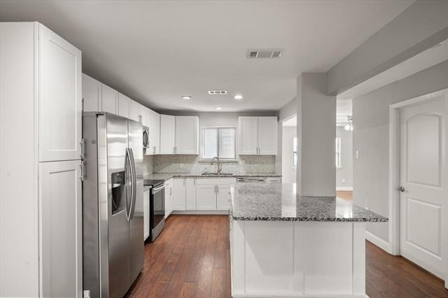 207 E Harwood Road - Photo 2