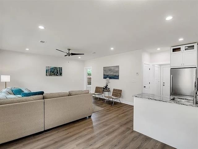 5204 Slate Street - Photo 6