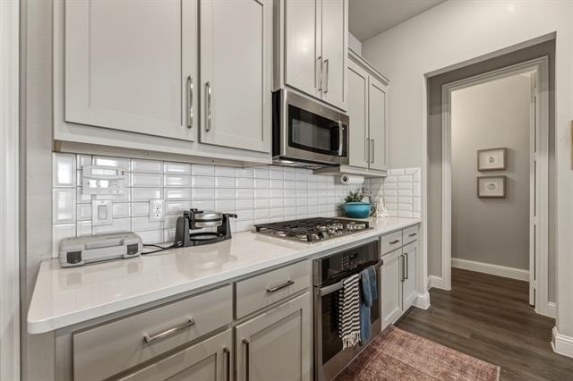 4937 Barcelona Avenue - Photo 10