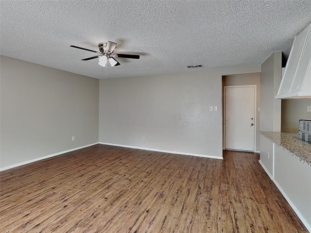 701 Admiralty Way - Photo 2