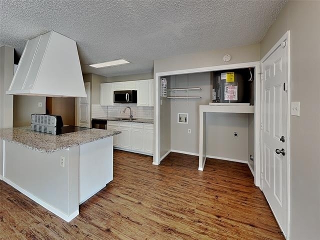 701 Admiralty Way - Photo 3