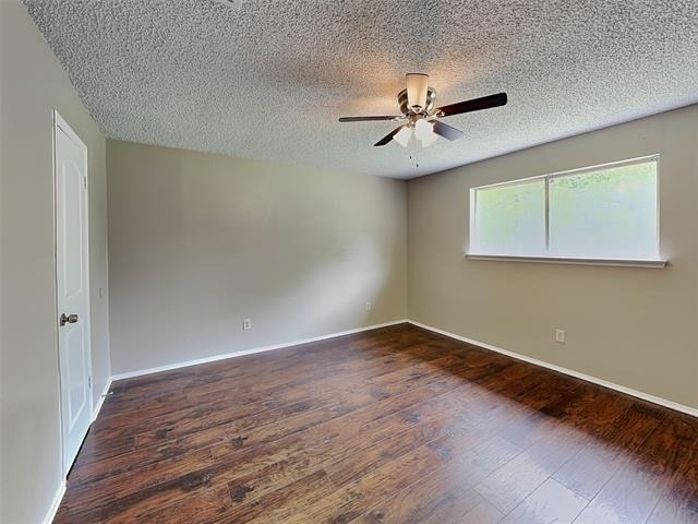 701 Admiralty Way - Photo 8