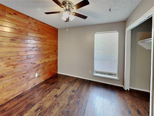 701 Admiralty Way - Photo 12