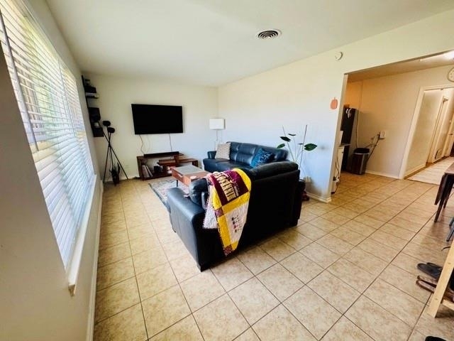 2732 W Jefferson Boulevard - Photo 2