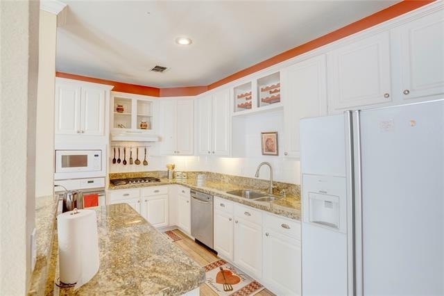 9504 Rodeo Drive - Photo 12