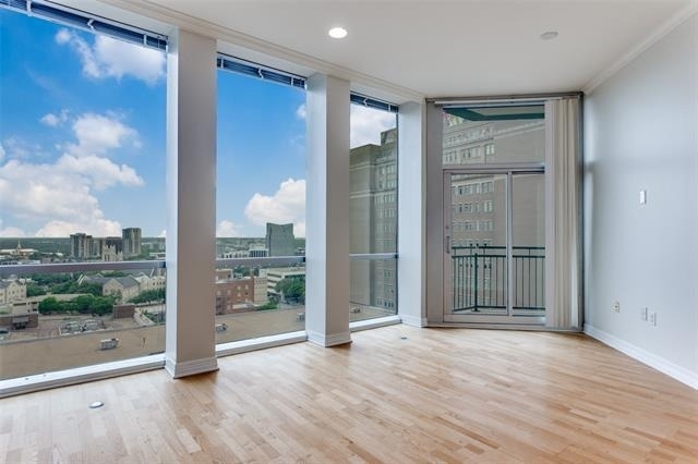 500 Throckmorton Street - Photo 1
