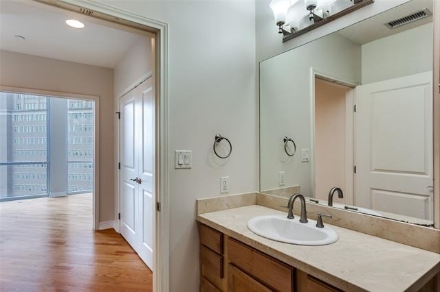 500 Throckmorton Street - Photo 9