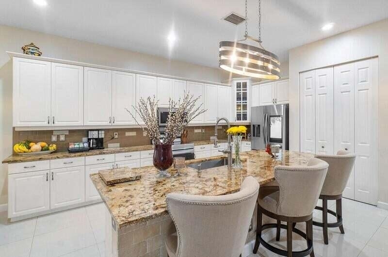 9271 Madewood Court - Photo 1