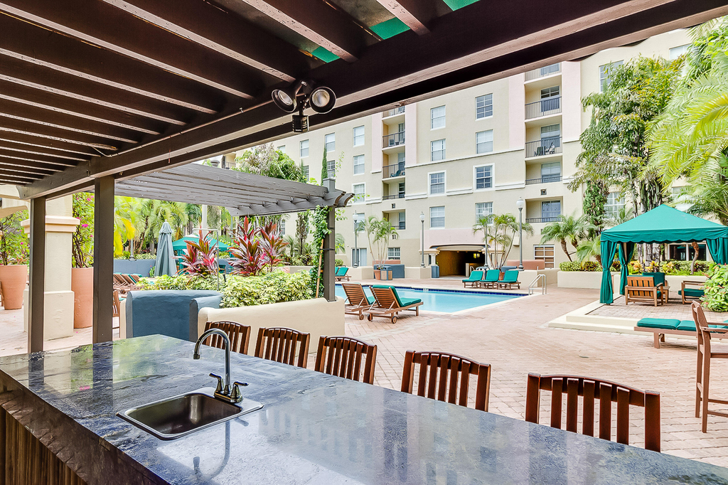 520 Se 5th Avenue - Photo 48