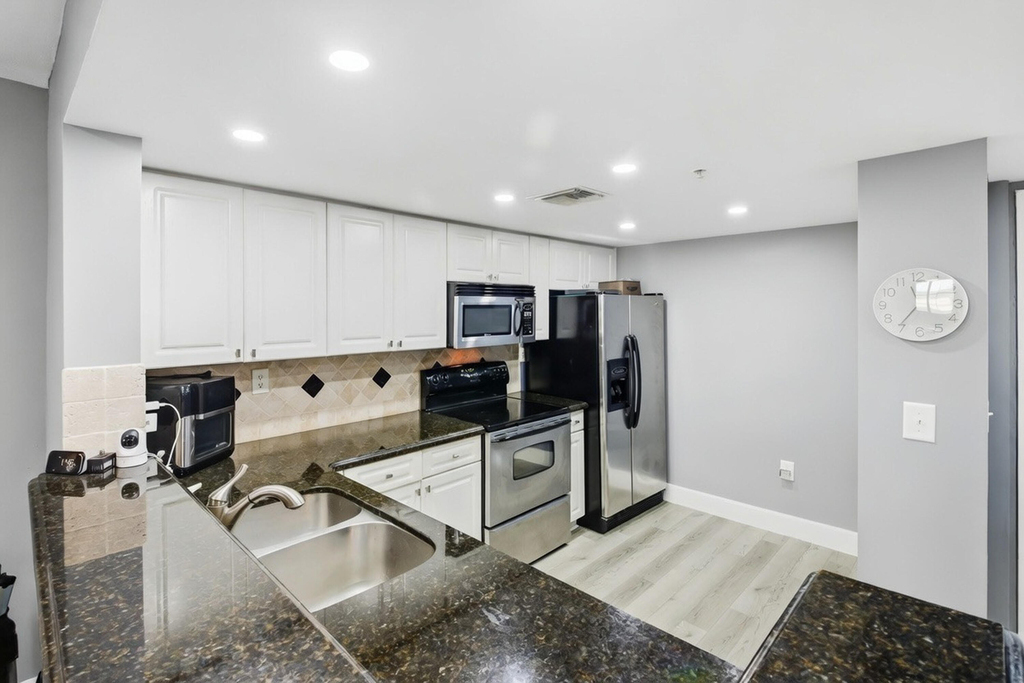 520 Se 5th Avenue - Photo 10