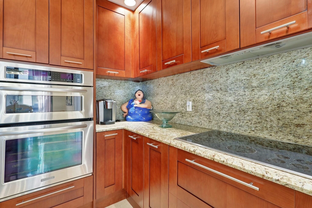 701 S Olive Avenue - Photo 5