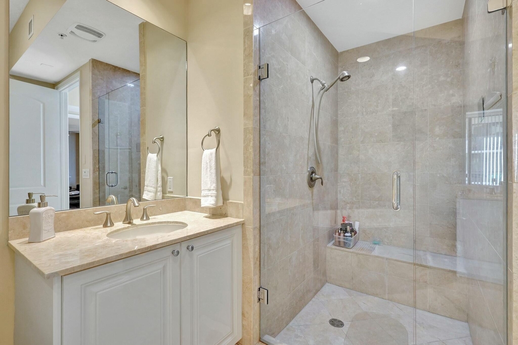 701 S Olive Avenue - Photo 7