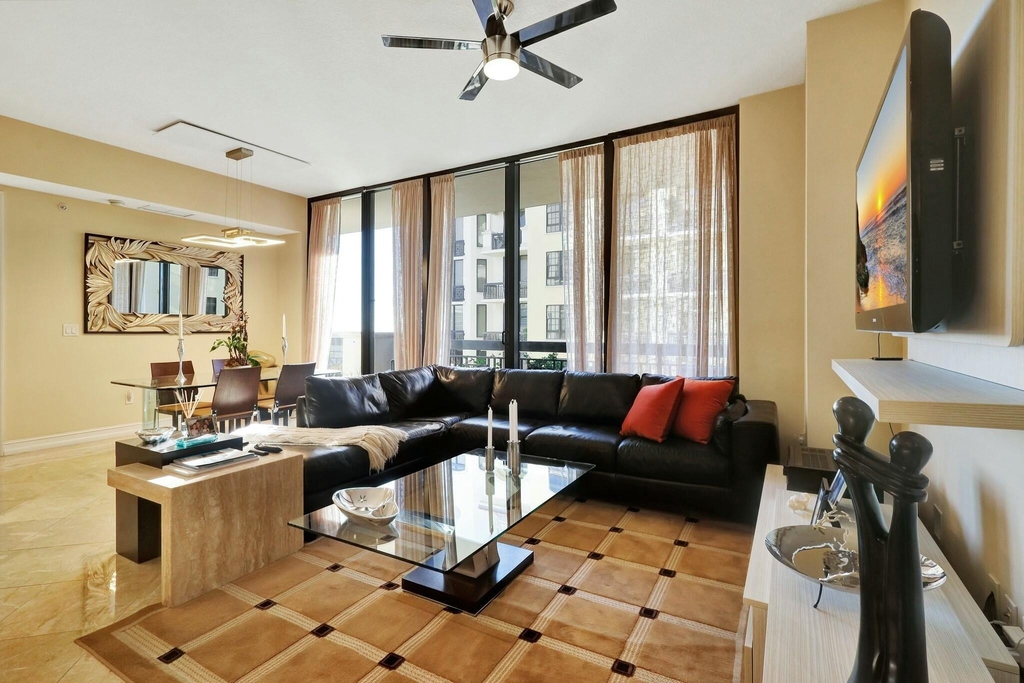 701 S Olive Avenue - Photo 20