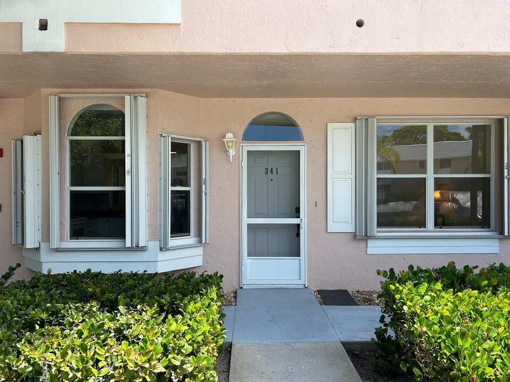 18081 Se Country Club Drive - Photo 2