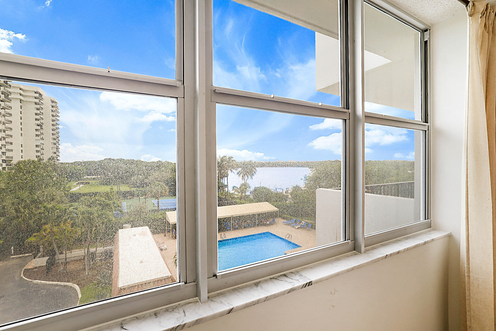 2121 N Ocean Boulevard - Photo 22