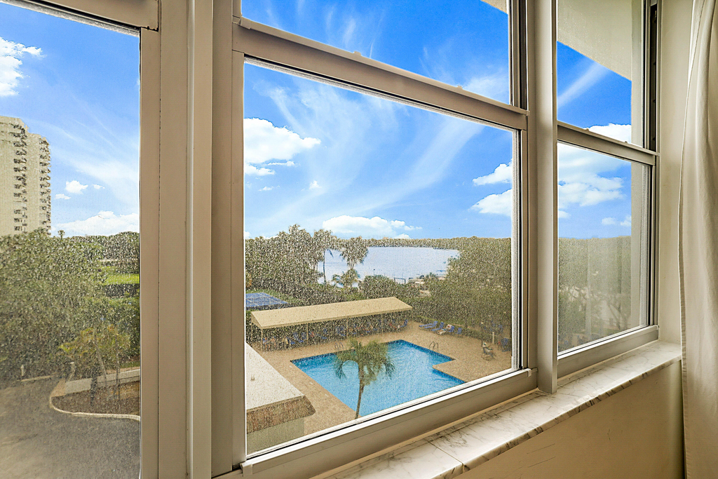 2121 N Ocean Boulevard - Photo 27