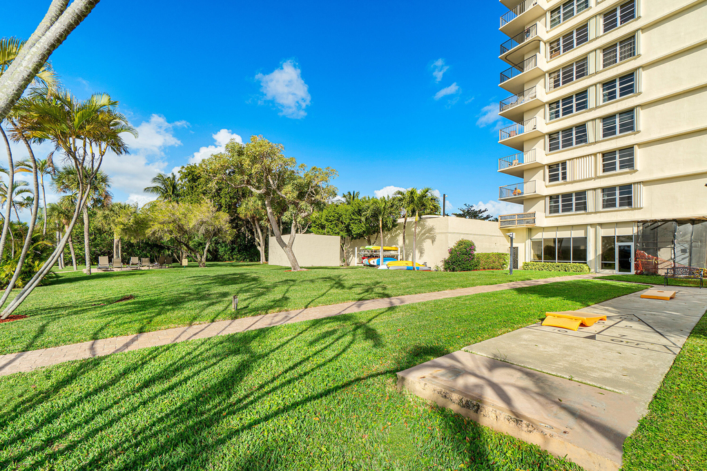 2121 N Ocean Boulevard - Photo 46