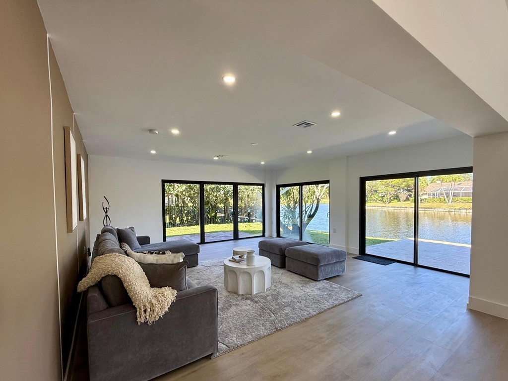 2281 Seaford Drive - Photo 5