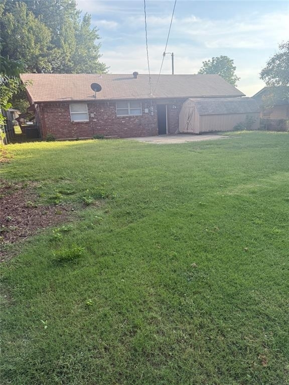 315 Willow Place - Photo 17