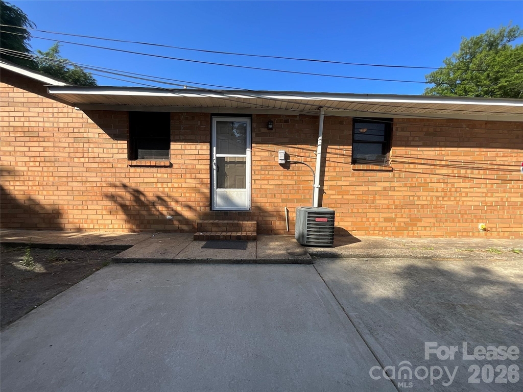 322 E Sumter Street - Photo 12