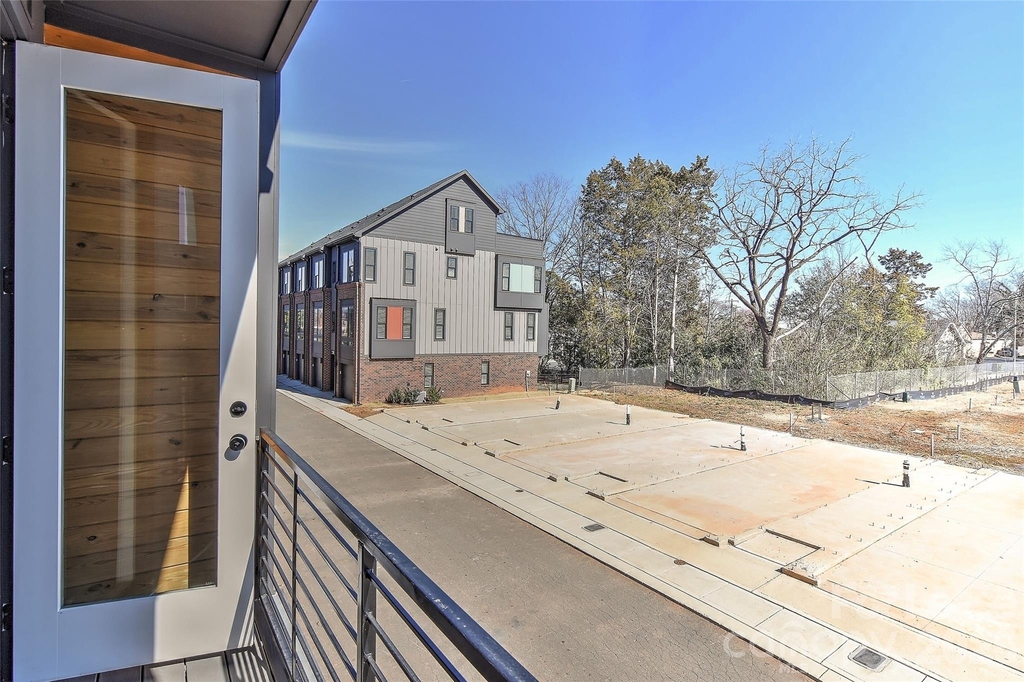 2204 Northend Drive - Photo 14
