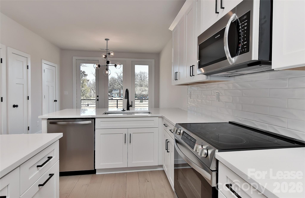 2204 Northend Drive - Photo 4