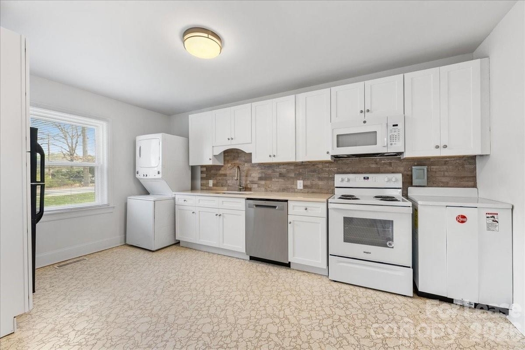 5711 Oak Drive - Photo 8
